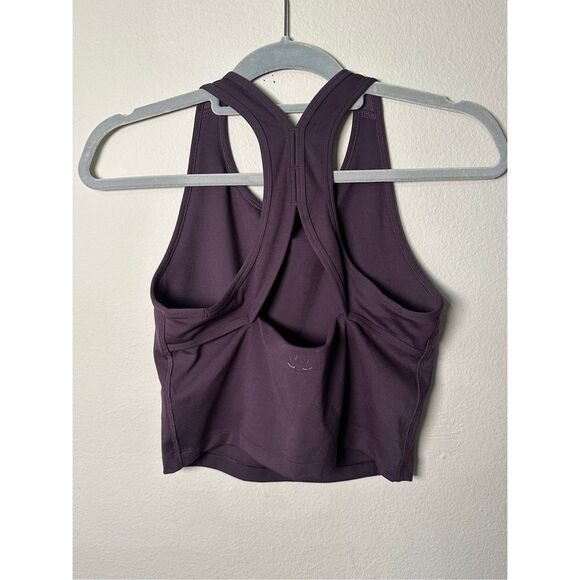 Beyond Yoga Power Beyond Strive Cropped Tank Rich Plum sz Medium - Picture 3 of 7